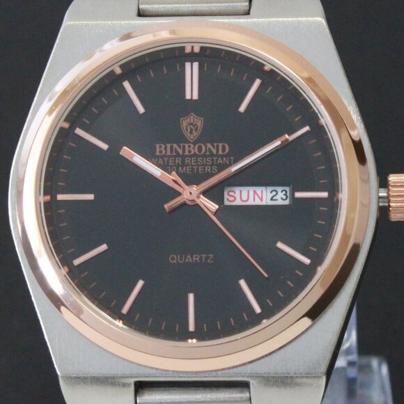 Men's Integrated Bracelet Sports Watch Stainless Steel Radiant Black Dial 40mm - Picture 9 of 14